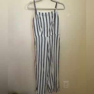 Cute beachy summer romper, blue and white striped, Old Navy size L